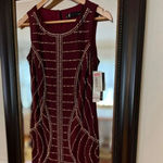 Leslie Fay Leslie Fay Burgundy Sheath Dress Women’s Sleeveless Studded Embellished Photo 4
