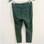 Outdoor Voices 3/4 Warm-up Crop Leggings in Hunter Green Size Medium Athletic Photo 3