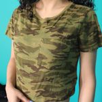 Forever 21 f21 camouflage crop top Photo 2