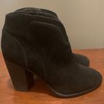 Vince Camuto  Felishan Women's Black Suede Zipper Booties Shoes Size 8 EUC Photo 4