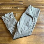 SAVVI Leggings Active Large Cropped Green Sage Textured L Spandex Compression Photo 4