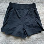 Lululemon Stretch Woven Relaxed Fit High-Rise Short 4” Black Size XS Photo 0
