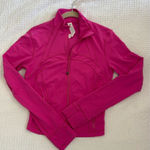 Lululemon  Define Cropped Nulu Photo 0