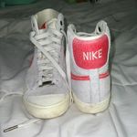 Nike Women’s Mid Blazers Photo 2