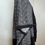 Liz Claiborne Black and White Patterned Poncho Cardigan Wrap Photo 8