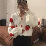 Handmade NWT Hand knit strawberry chunky knit cropped sweater cardiganan Photo 0