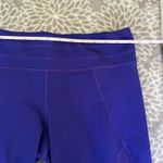 Athleta  Purple Capri Workout Leggings Mesh Panel Size Large Performance It Girl Photo 3