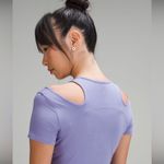Lululemon NWT  shoulder Cut Out Yoga T-shirt lavender size 6 Photo 3