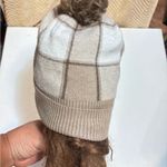 Tahari WOMEN BEANIE  Photo 3