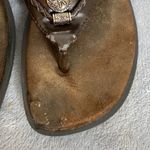 White Mountain Women’s  Brown Cezar Silver Medallion Slip-on Sandal Shoes 9 Photo 6