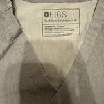 FIGS BUNDLE Rafaela M Top, Zamora M Jogger  Photo 2