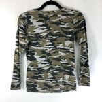 G.I.L.I. Long Sleeve Scoop Neck T Shirt Grey Olive Camo Knit Stretch Size XXS Green Photo 1
