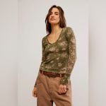 We The Free Free People WTF Clover Floral Printed Thermal Top Army Combo Size Large Photo 1