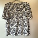 AnyBody Black and White Floral Short Sleeve Top Size L Photo 4
