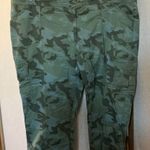 Faded Glory FINAL MARKDOWN  Green Camouflage capris 18 Photo 0