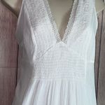 Jonathan Martin white dress Photo 3