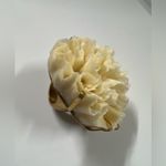 ZARA  Resin Flower Faux Coral Flower Chunky Gold Ring Size 6 Zinc Brass Photo 2