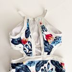 [Holipick] White Blue Tropical Print Cut Photo 5