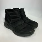 Skechers  Ultra flex shawty ankle boots‎ winter boots puffer boots black size 7.5 Photo 1