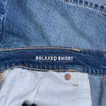 American Eagle  Strigid Super High Waisted Relaxed Denim Shorts Sz 10 Medium Wash Photo 4