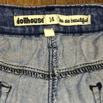 Dollhouse Ombre Denim Wash Casual Mid Rise Jean Shorts Plus Size 14 Photo 2