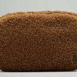 Lululemon Everywhere Belt Bag
Fleece Photo 5