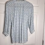 Cactus + Pearl Women’s Blue and White Floral V Photo 5