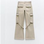 ZARA TRF BELT LOOP CARGO Khaki Mid Rise Photo 1