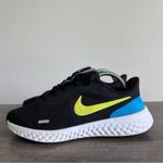 Nike  Revolution Youth Running Shoe Size 5Y or 6.5 Women’s #1111 Photo 2