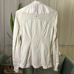Lululemon  breathable jacket white with asymmetrical zip collar to left size 6 Photo 9