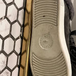 UGG  Boots Women’s 8 Grey Photo 4