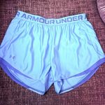 Under Armour Women’s large  shorts Photo 1