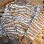 Maurice's  Sweater  Photo 0