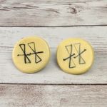 Vintage Clip On Earrings Photo 1