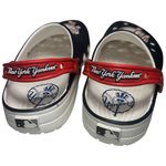 Crocs  UniSex Women’s 7 Blue White Red MLB New York NY  Yankees Classic Clogs Photo 5