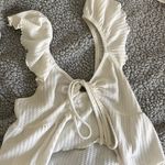 SheIn White Tank Top Cropped Photo 2