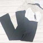 Black Halo Saxon Women's Contrast V- Neck Jumpsuit Size 0 Photo 4