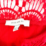 Skies Are Blue  size large red tank top gauzy with crochet lace detal‎ Photo 2