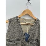 Universal Threads Universal Thread Womens Cheetah Denim Vest Button Down Size XL NWT Grunge Photo 4