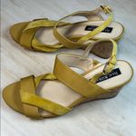 Isaac Mizrahi  Mustard Wedge Sandals  size9.                               ordrA2 Photo 4