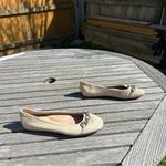 Easy Spirit  Brandi women’s leather ballet flats.‎  Size 8.5 Ivory. Photo 3
