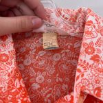 JC Penny coral paisley floral button up size XS/S Photo 2