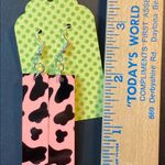 Pink Cow Print Dangle Pierced Earrings New Photo 2
