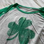 gray and green shamrock shirt Size M Photo 4