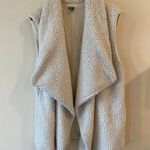 Aerie  Long Sherpa Vest Size Large/XL Cream Color Photo 0
