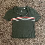 Me to We Crop top Photo 2