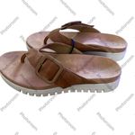 Vionic  Uptown Marin Sandal, Size 8, NWOT display tried on. Photo 2