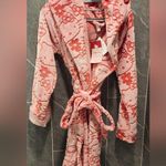 Vera Bradley NWT Hello Kitty Hooded Fleece Robe Pink Limited Edition S-M SOLDOUT Photo 3