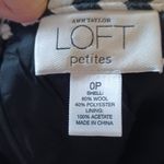 Loft  Petites Houndstooth Tweed Pencil Skirt Size 0P Wool Blend Black White. Photo 1