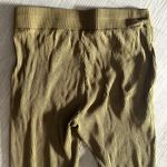 Amour Vert Amour very • Skylar Paris ribbed jogger in matcha Photo 4